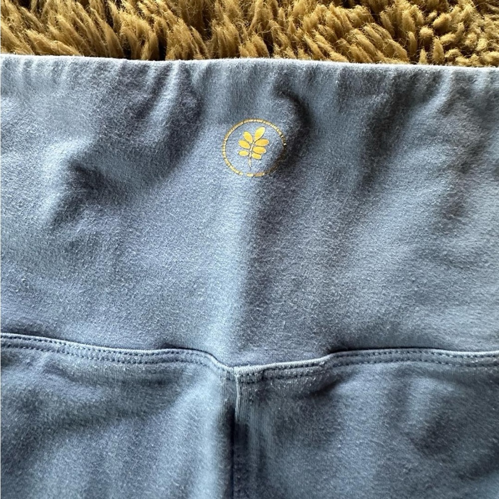 Alora Yogawear Shorts - Picture 6 of 6